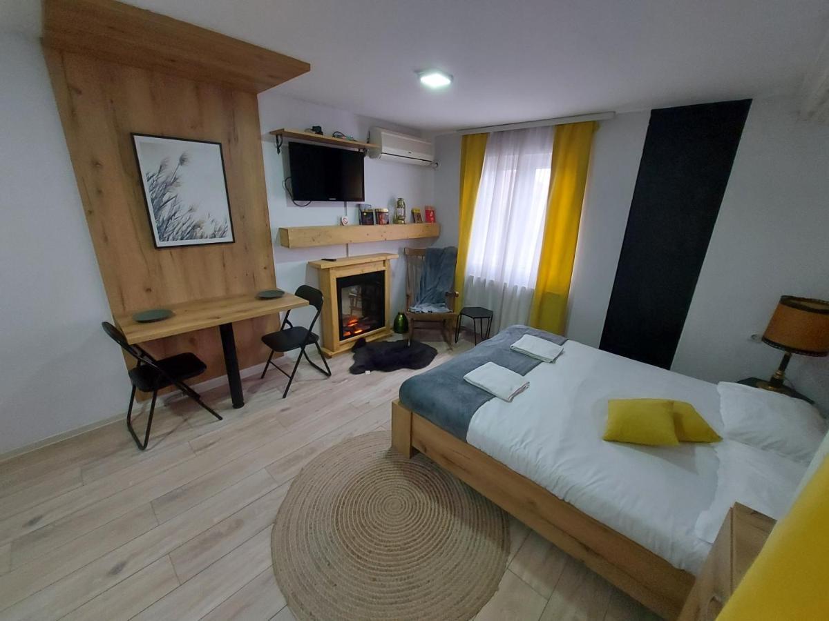 Family Apartment *